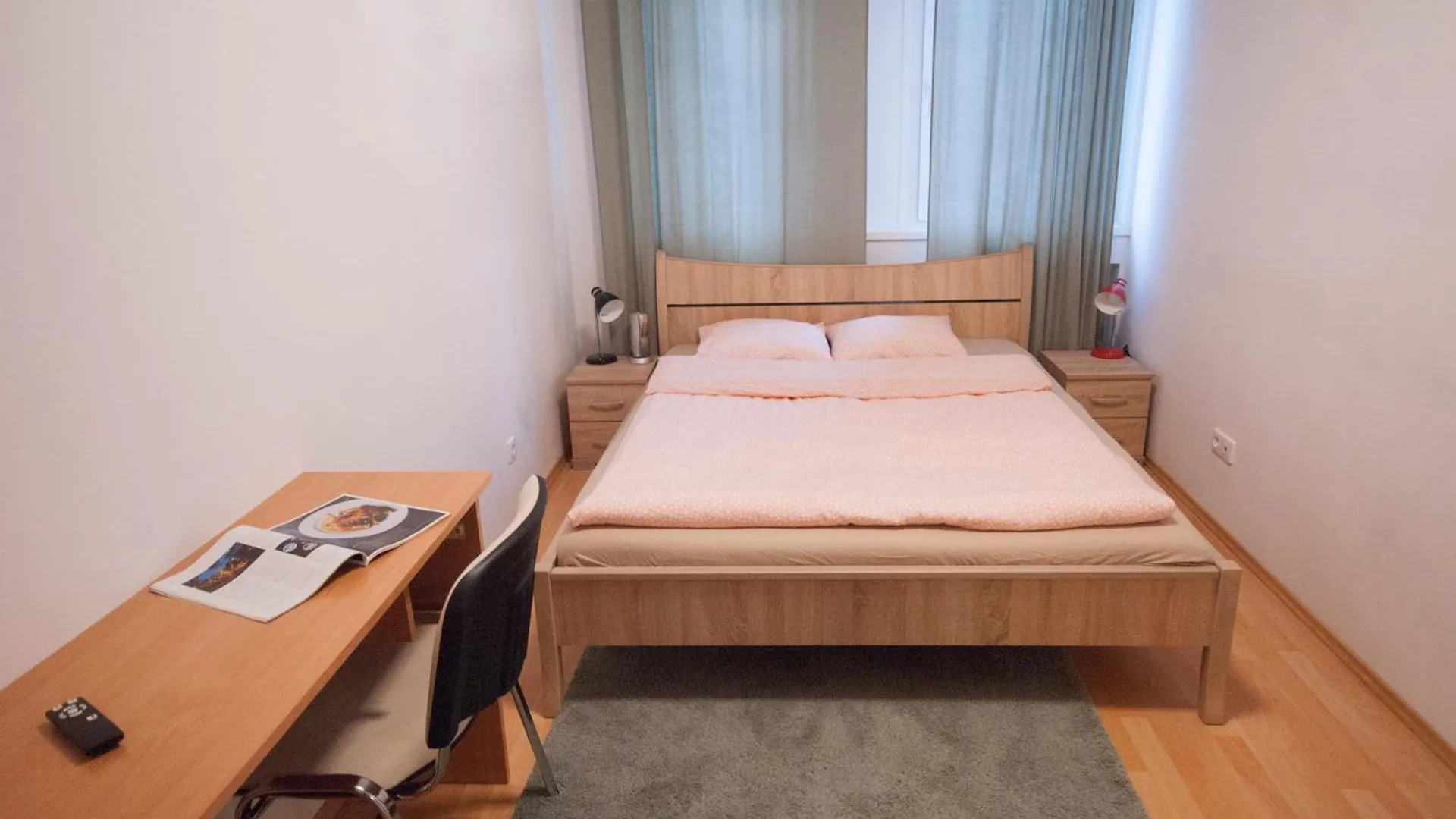 Keleti-Garay Apartmanhotel 0*, Boedapest Hongarije